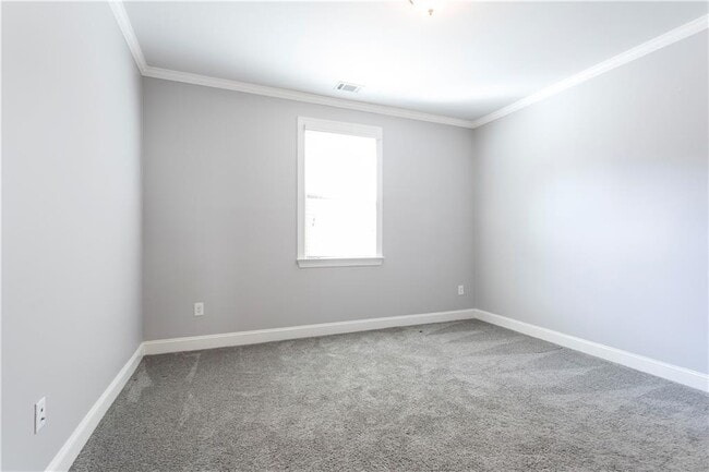 Building Photo - 330 La Perla Dr