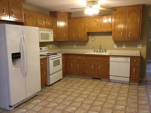 Building Photo - 4021 New Grange Cir