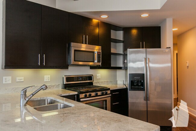 Foto del edificio - 3201 W Leland Ave