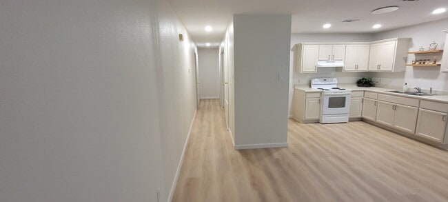 Building Photo - 4915 Fortuna Pl