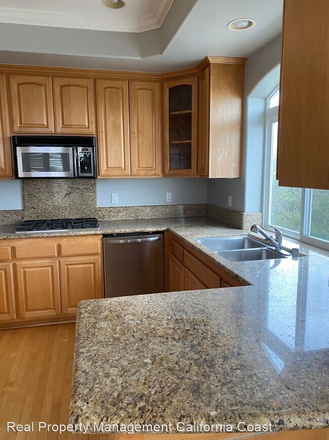 Foto del edificio - 4 br, 3.5 bath House - 1747 Carver Street