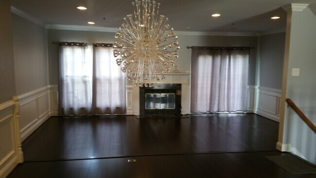 Sala de estar - 12115 Ivory Fashion Ct