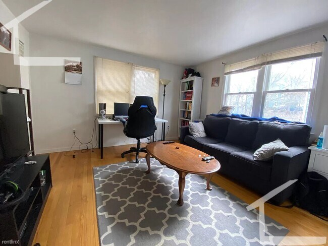 Foto del edificio - 4 br, 3 bath House - 254 Allston St Apt 2B