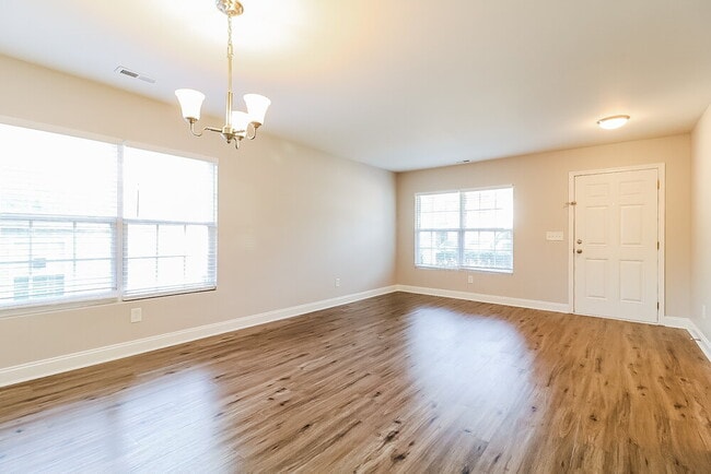 Building Photo - 133 Georgetowne Dr