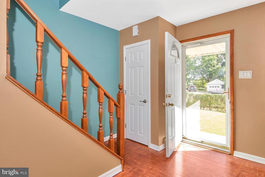 Primary Photo - 1466 Bluejay Rd