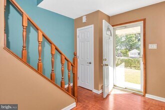 Building Photo - 1466 Bluejay Rd