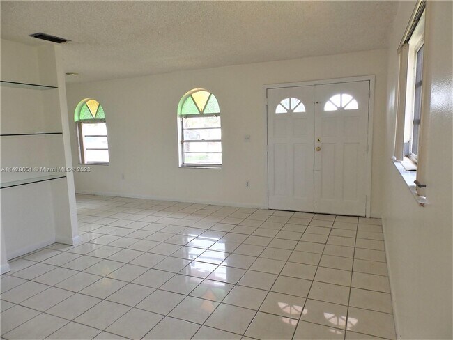 Building Photo - 7442 SW 22nd St