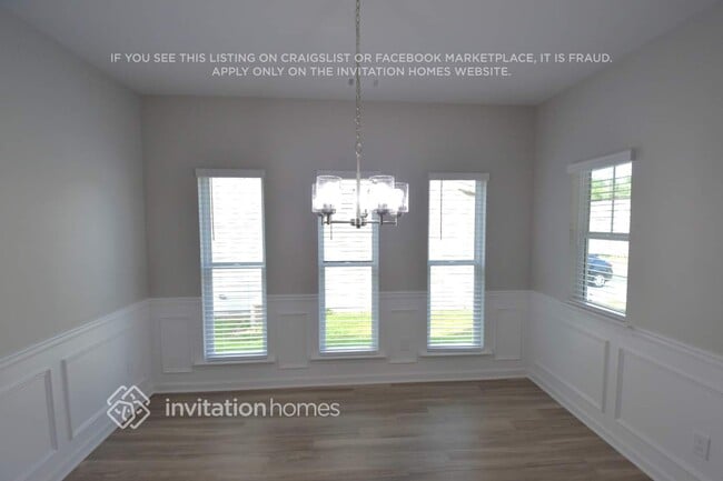 Building Photo - 112 Lantana Crossing