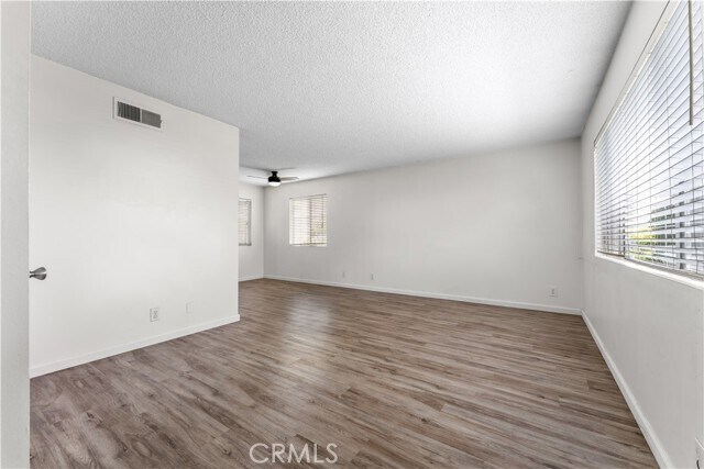 Foto del edificio - 8115 Woolburn Dr