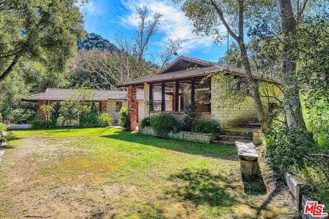 Building Photo - 535 Crater Camp Dr