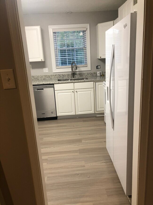 nuevos pisos - 126 Rusk St