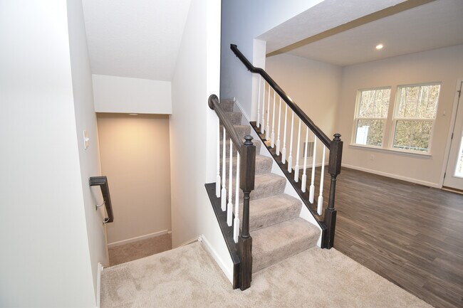Building Photo - 772 Buckeye Dr