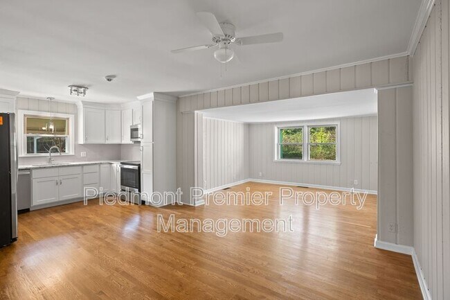 Building Photo - 2343 Kaywood Ln