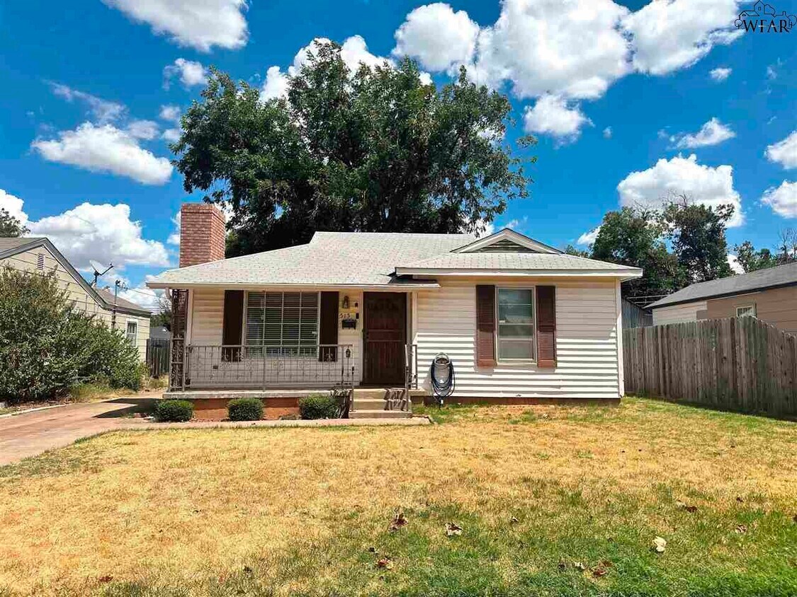 Primary Photo - 515 W Inwood Dr