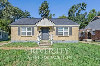 Building Photo - 1157 W Lexington Cir