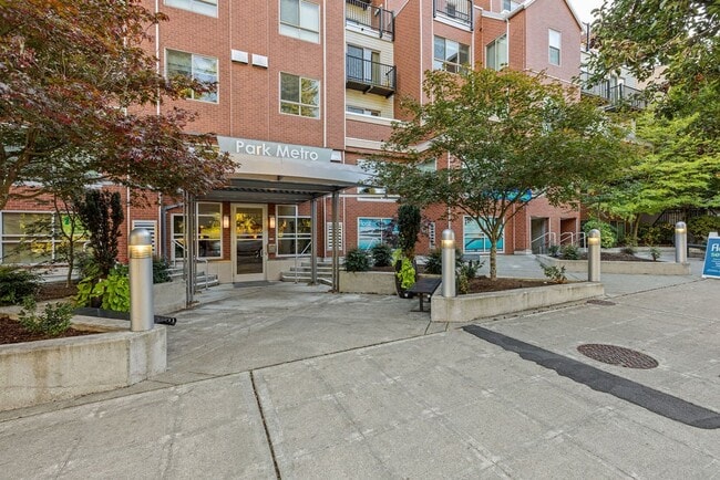 Building Photo - Park Metro