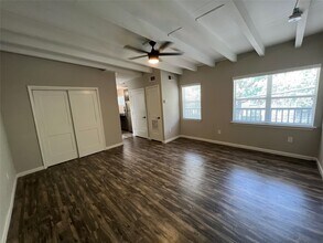 Building Photo - 219 Marshall St