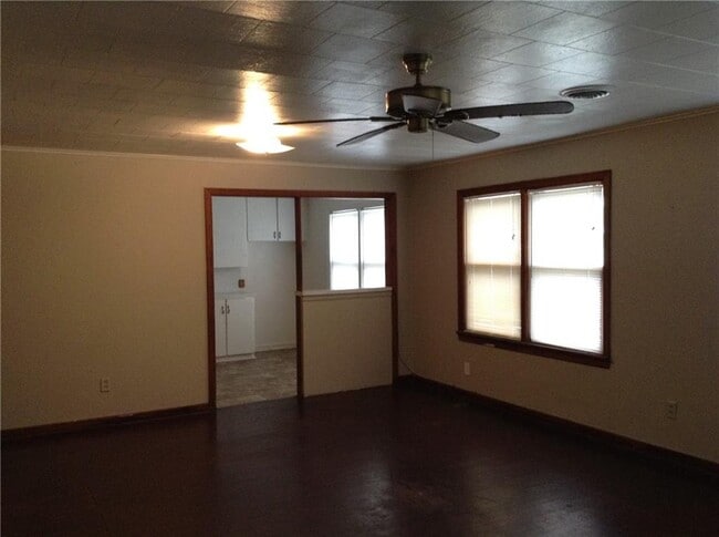 Building Photo - 2090 S Mt Olive St