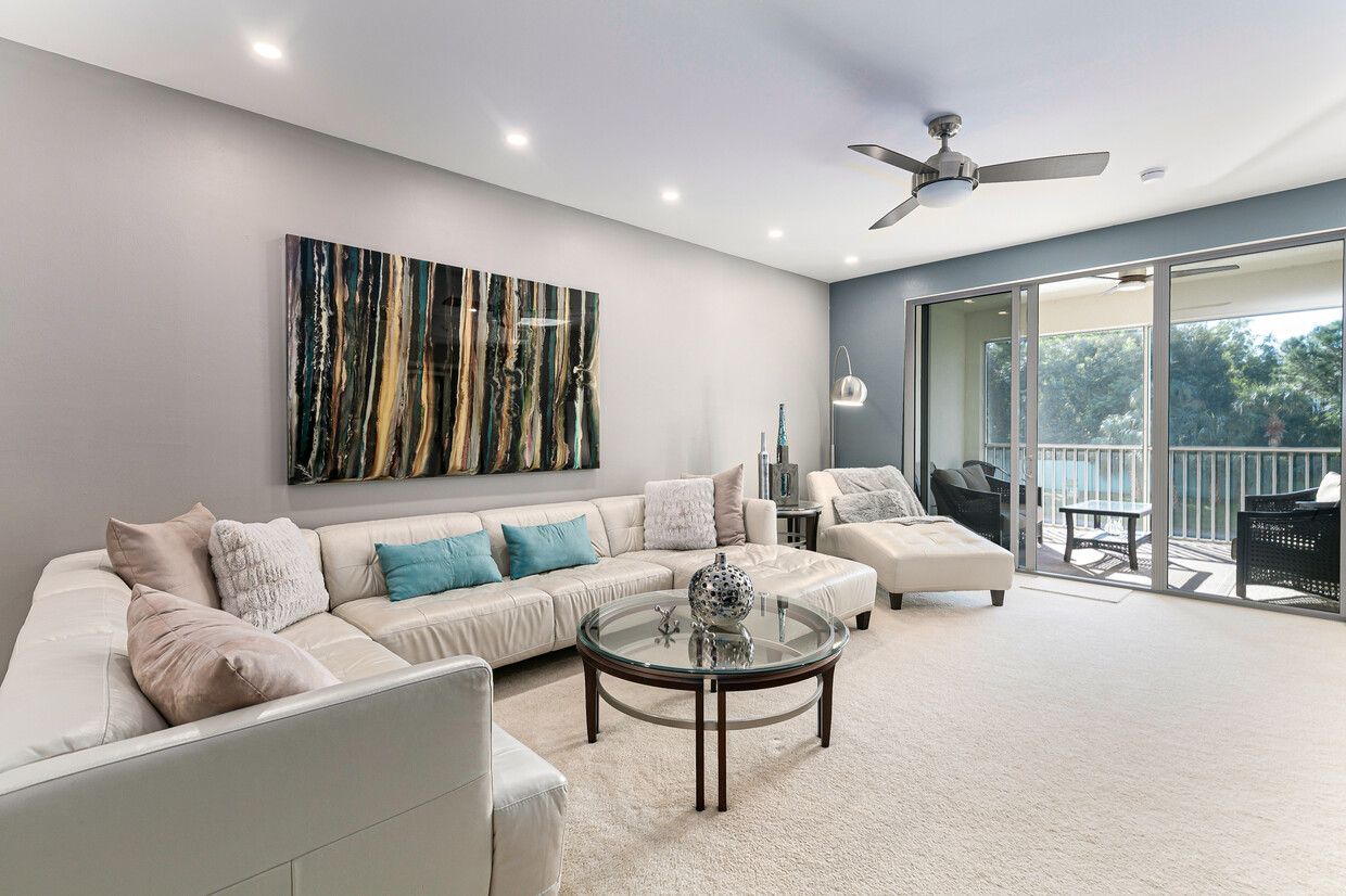 Living Room - 11021 Gulf Reflections Dr