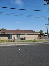 Building Photo - 1047 W Rose Ave