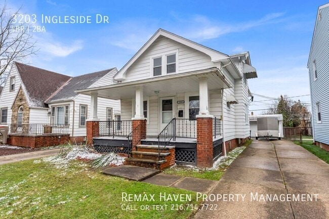 Foto del edificio - 3203 Ingleside Dr