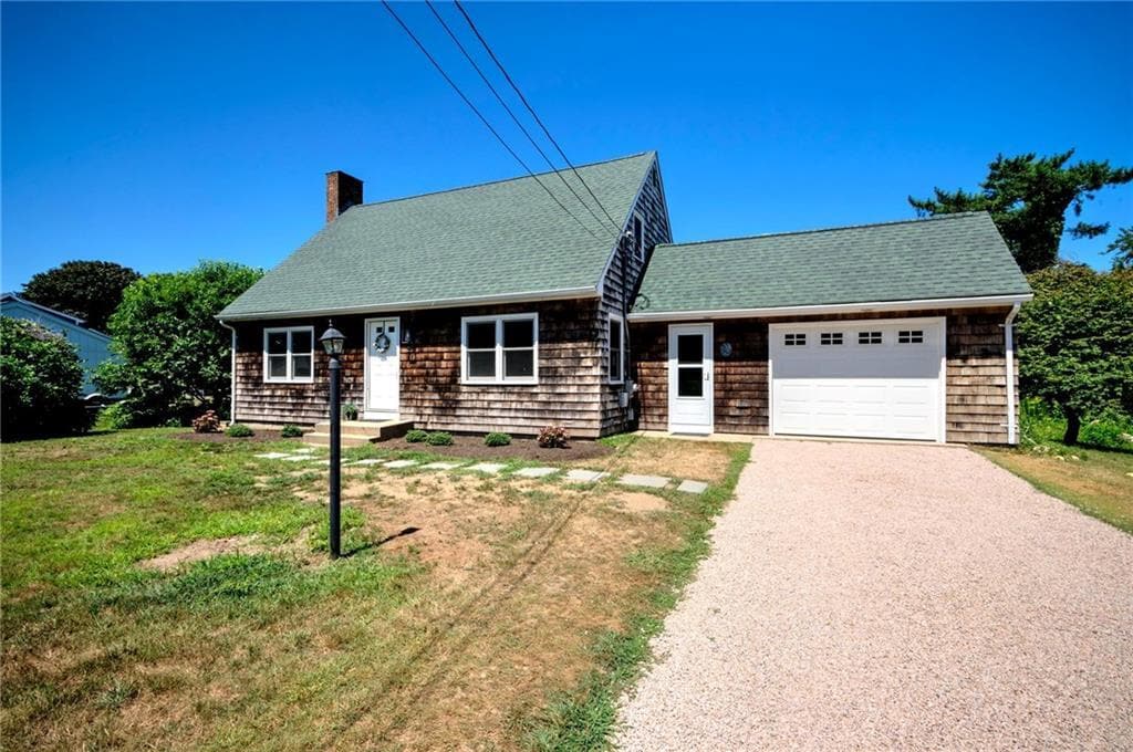 Primary Photo - 27 Sunset Dr