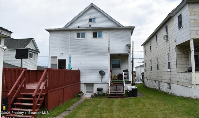 Building Photo - 1349 Dartmouth St