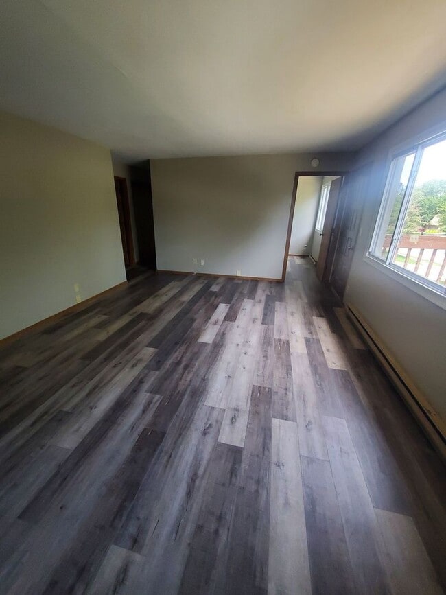 Building Photo - 601 Hartridge Dr