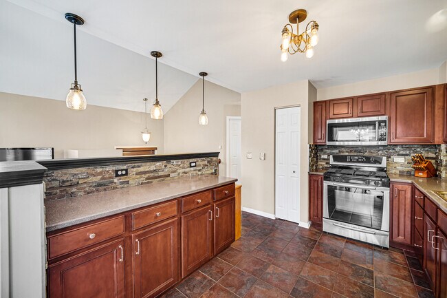 Building Photo - 24409 John Adams Dr