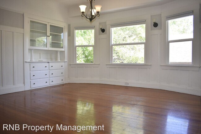 Building Photo - 4 br, 3 bath House - 818 38th Street