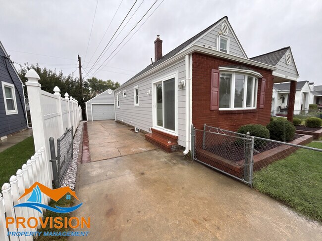 Foto del edificio - 8207 Dundalk Ave