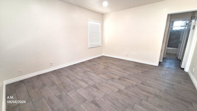 Foto del edificio - 4033 W El Segundo Blvd