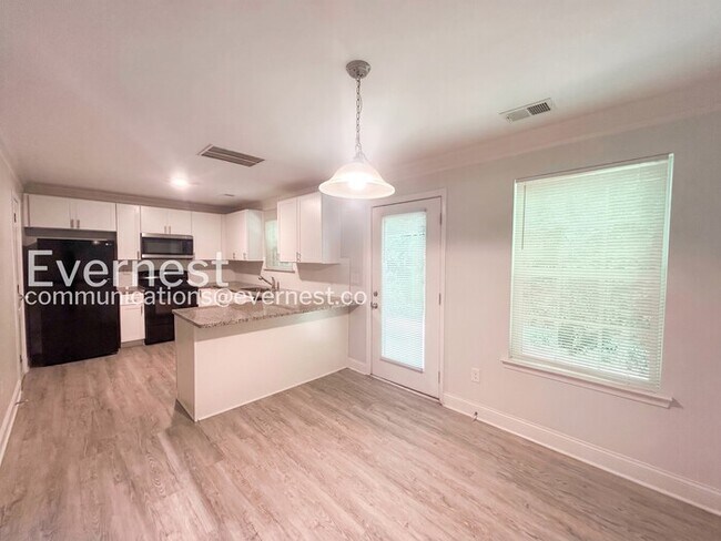 Foto del edificio - 5275 Hanover St