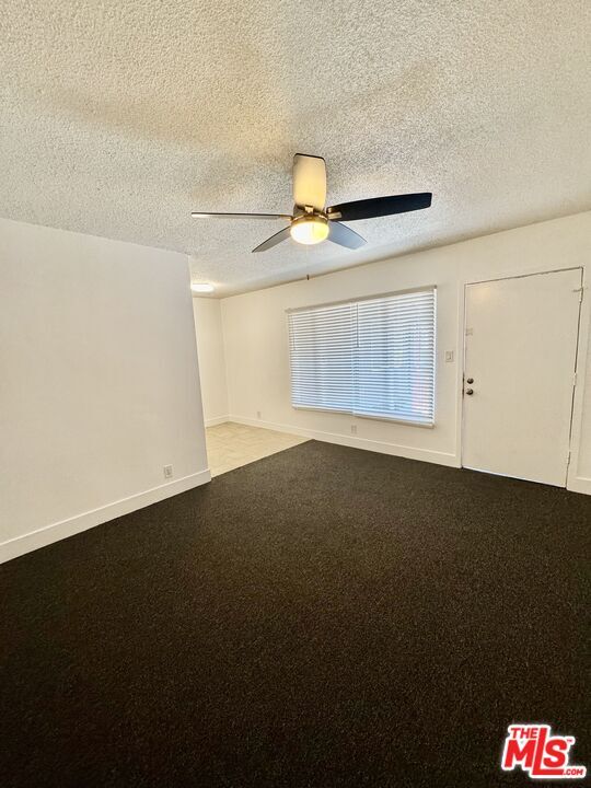 Foto del edificio - 4115 W Century Blvd