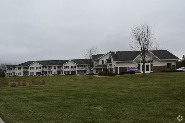 Building Photo - StoryPoint Grand Rapids West