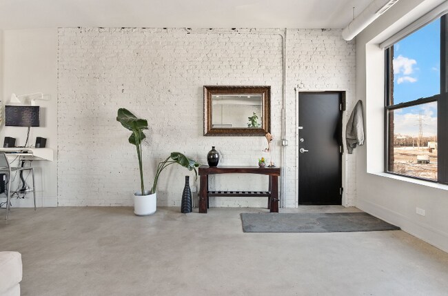 Foto del edificio - 2419 W 19th St