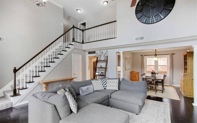 Building Photo - 1825 Hickory Creek Ct NW