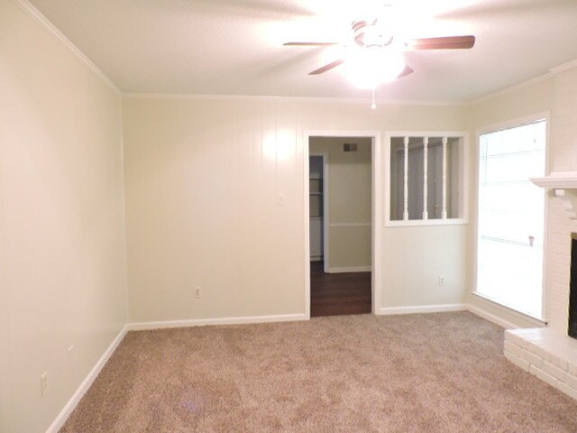 Building Photo - 4149 Meadow Creek Rd