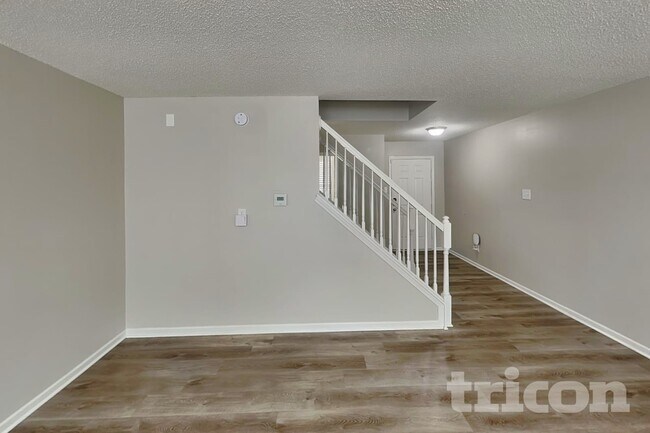 Foto del edificio - 6238 Monteo Ln