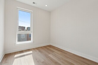 Interior Photo - The Archer