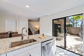 Building Photo - 2316 23rd Ct