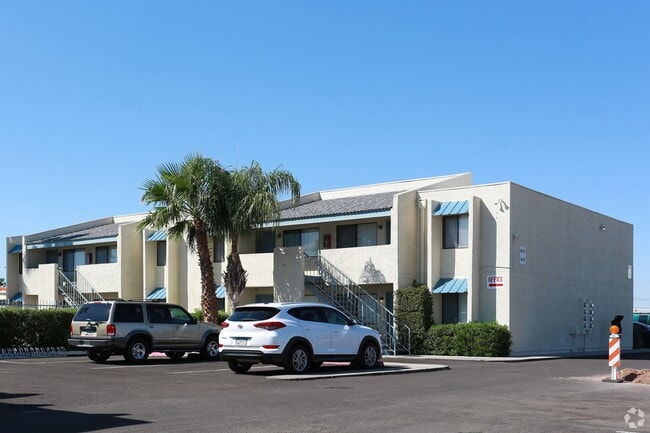 Building Photo - Eastgate Apartments