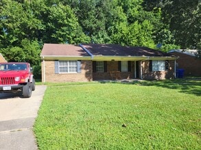 Building Photo - 6057 Camellia Dr