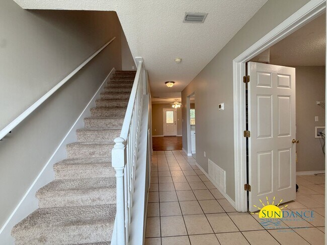 Foto del edificio - Stunning 2 Bedroom Townhome Near Eglin AFB & Hurlburt Field!
