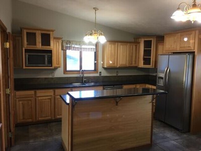 Foto del edificio - Spacious 5bd 2.5ba on the South Hill!