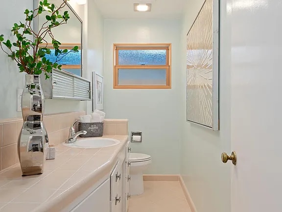 Building Photo - 3052 Lucinda Ln