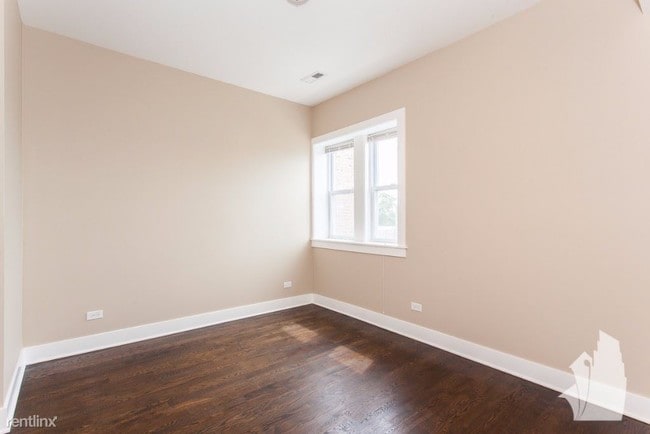 Foto del edificio - 3639 W Shakespeare Ave
