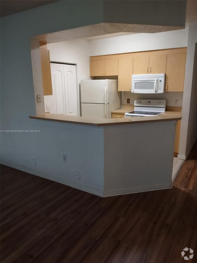 Belmont at North Lauderdale Houses under 1,000 North Lauderdale, FL