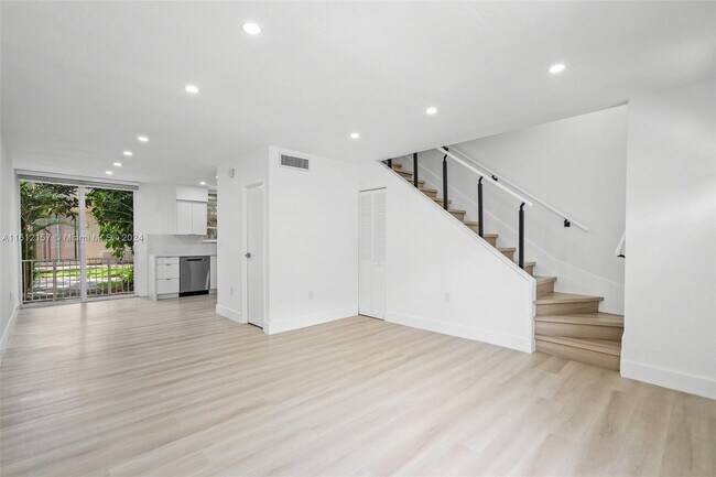 Foto del edificio - 5969 SW 69th St