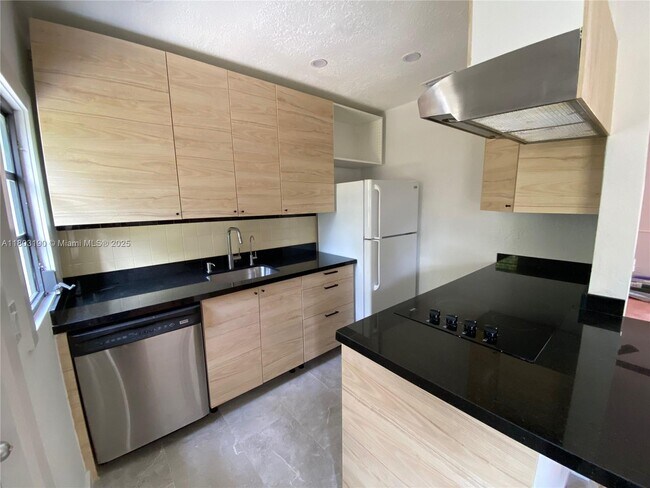 Foto del edificio - 5843 SW 62nd St